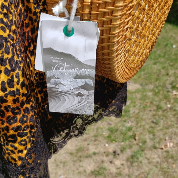 Wicker Purse - Picture 5 of 8